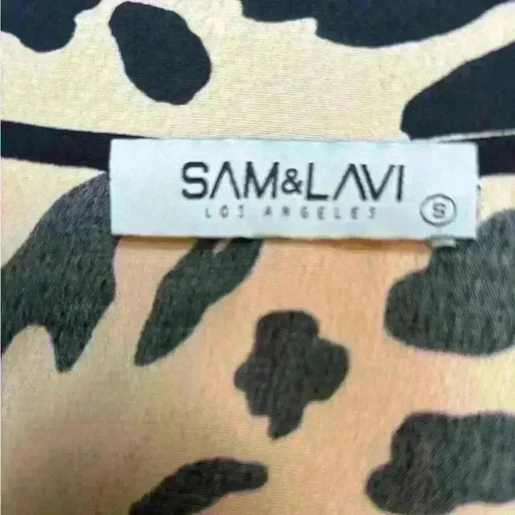 SAM & LAVI CHEETAH PRINT FAUX WRAP V-NECK BLOUSE SIZE SMALL🤎🖤 - Picture 5 of 8
